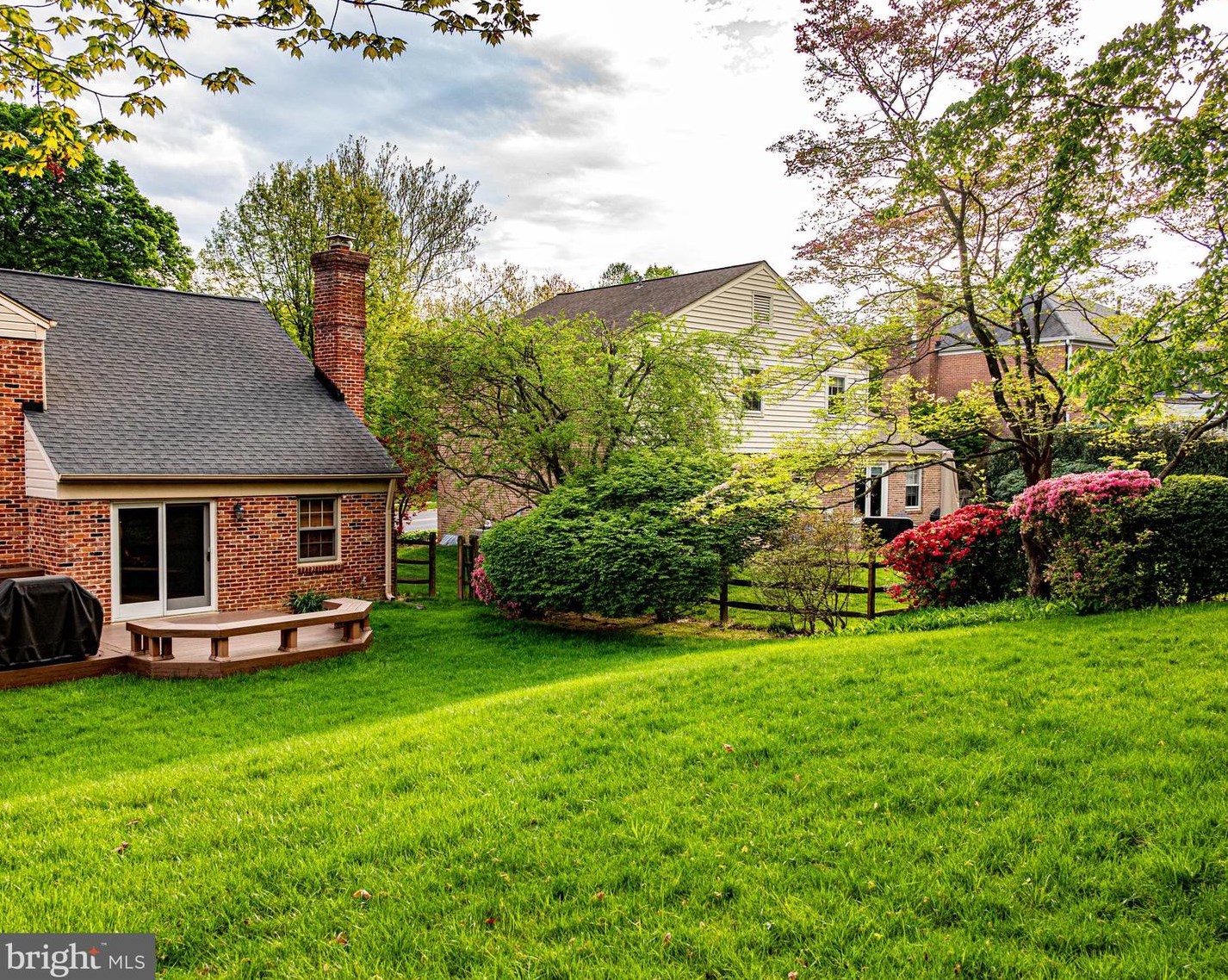 1216 Fallsmead Way, Rockville MD 20854-5549 exterior