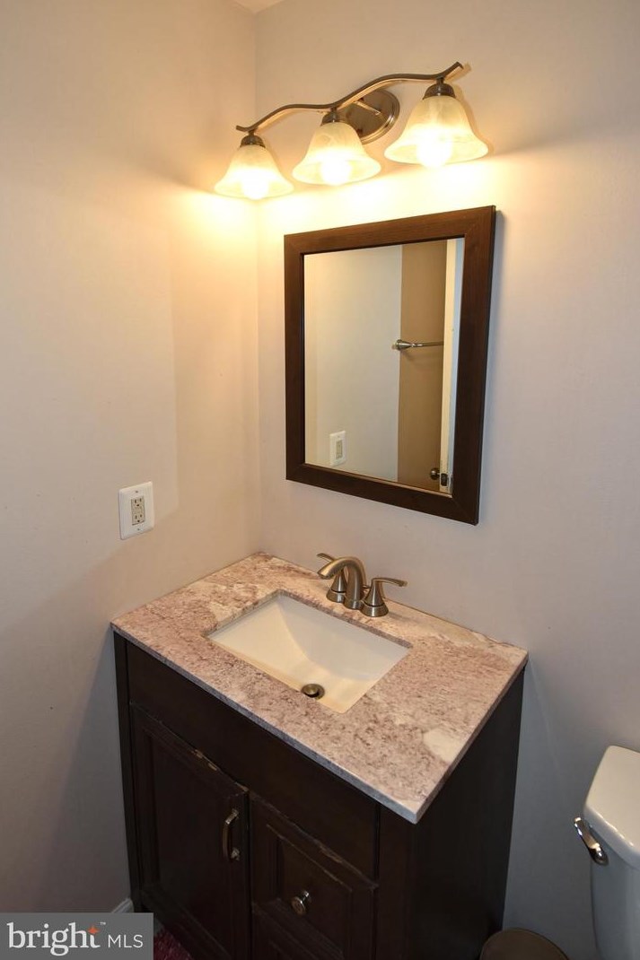 9308 Frostburg Way, Gaithersburg MD 20886-1450 exterior