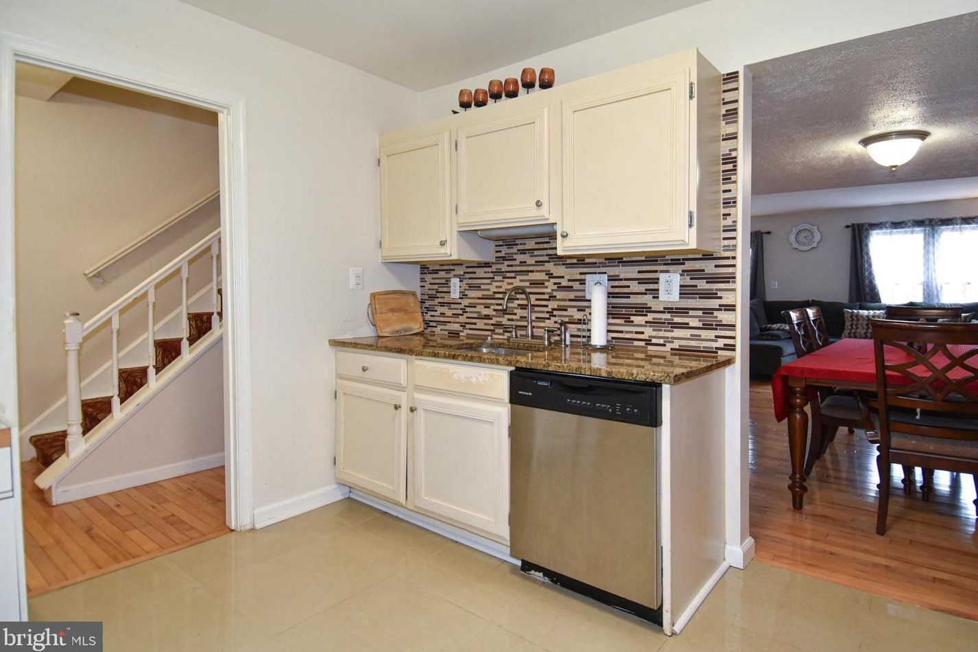 9308 Frostburg Way, Gaithersburg MD 20886-1450 exterior