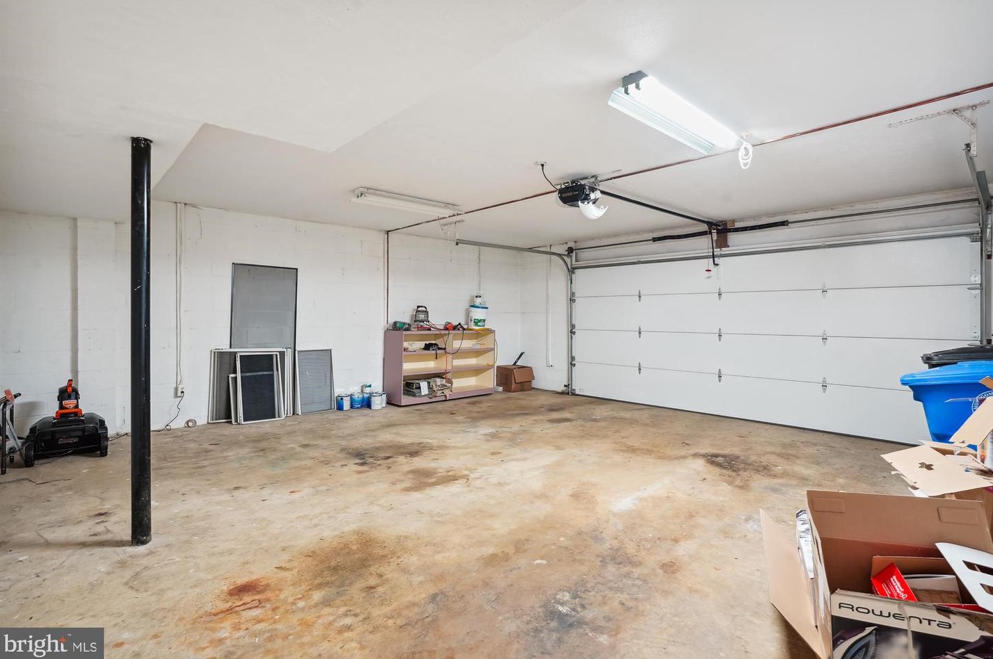 10320 Gainsborough Rd, Rockville MD  20854-4040 exterior