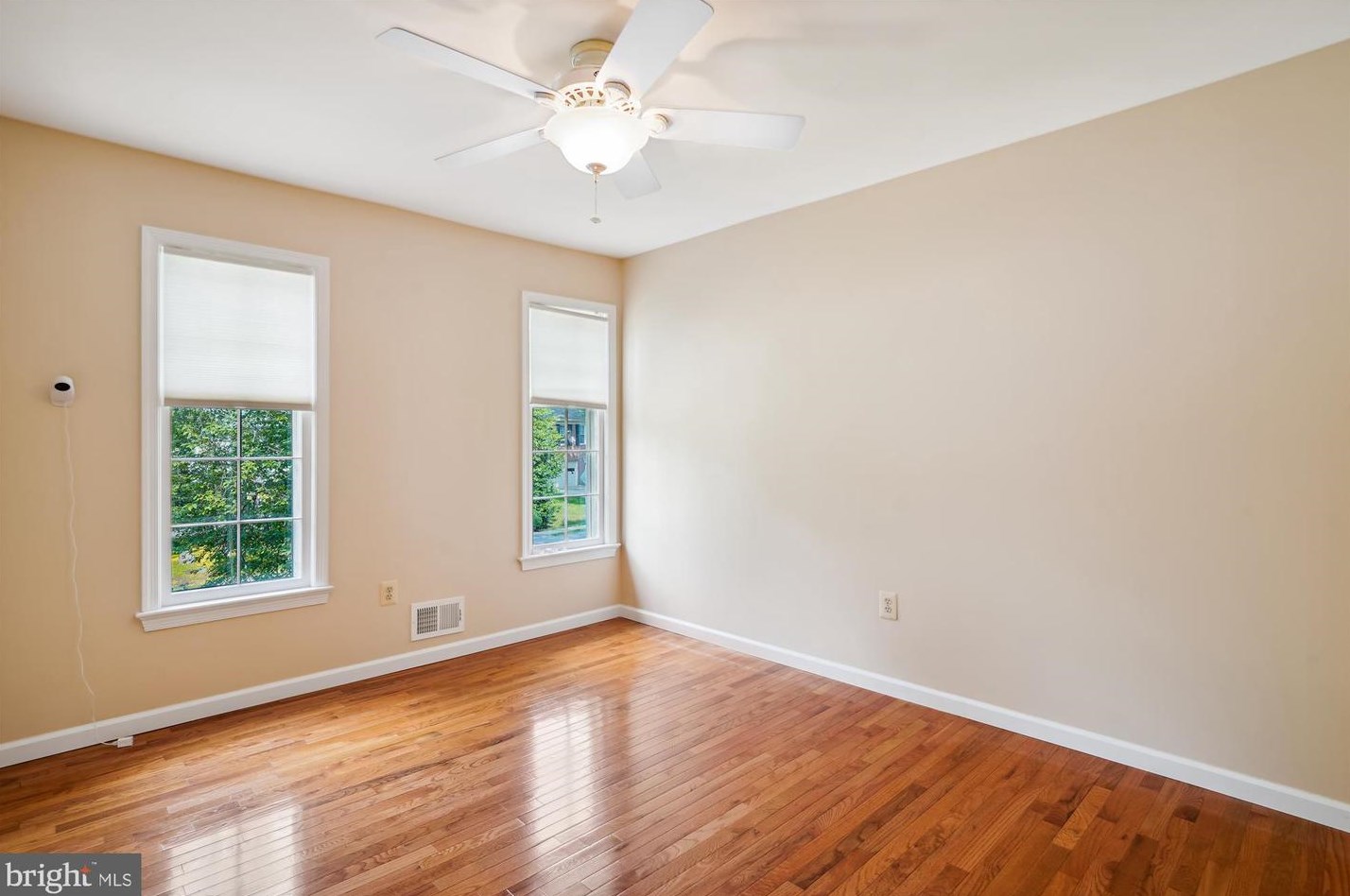 10320 Gainsborough Rd, Rockville MD  20854-4040 exterior