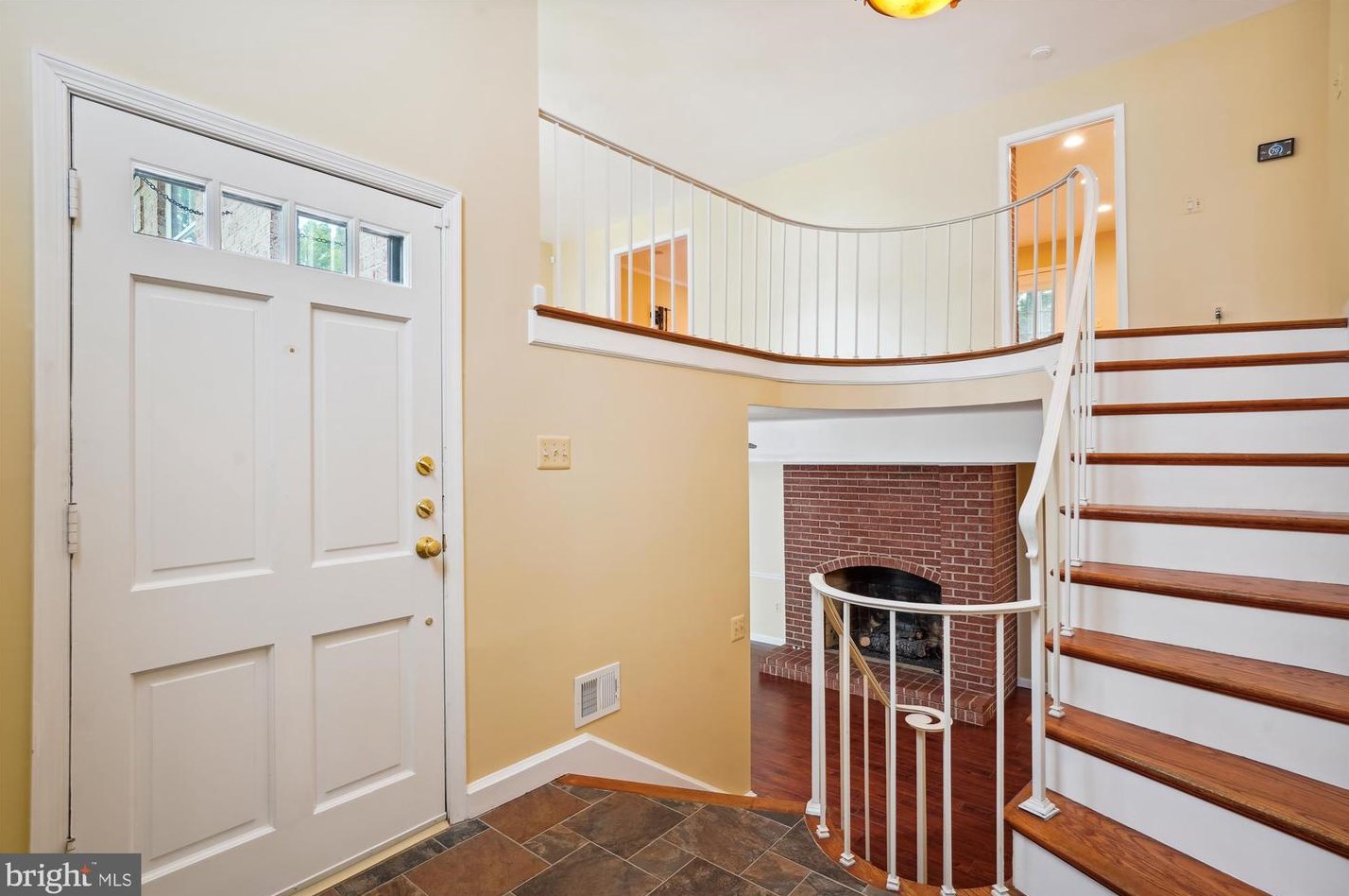 10320 Gainsborough Rd, Rockville MD  20854-4040 exterior