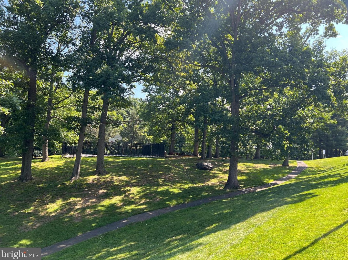 432 Girard St, Gaithersburg MD  20877-3324 exterior