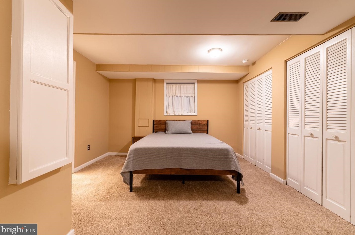 14813 Dufief Dr, Gaithersburg MD  20878-2524 exterior