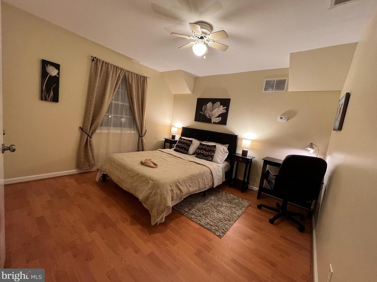 1919 Dundee Rd, Rockville MD exterior