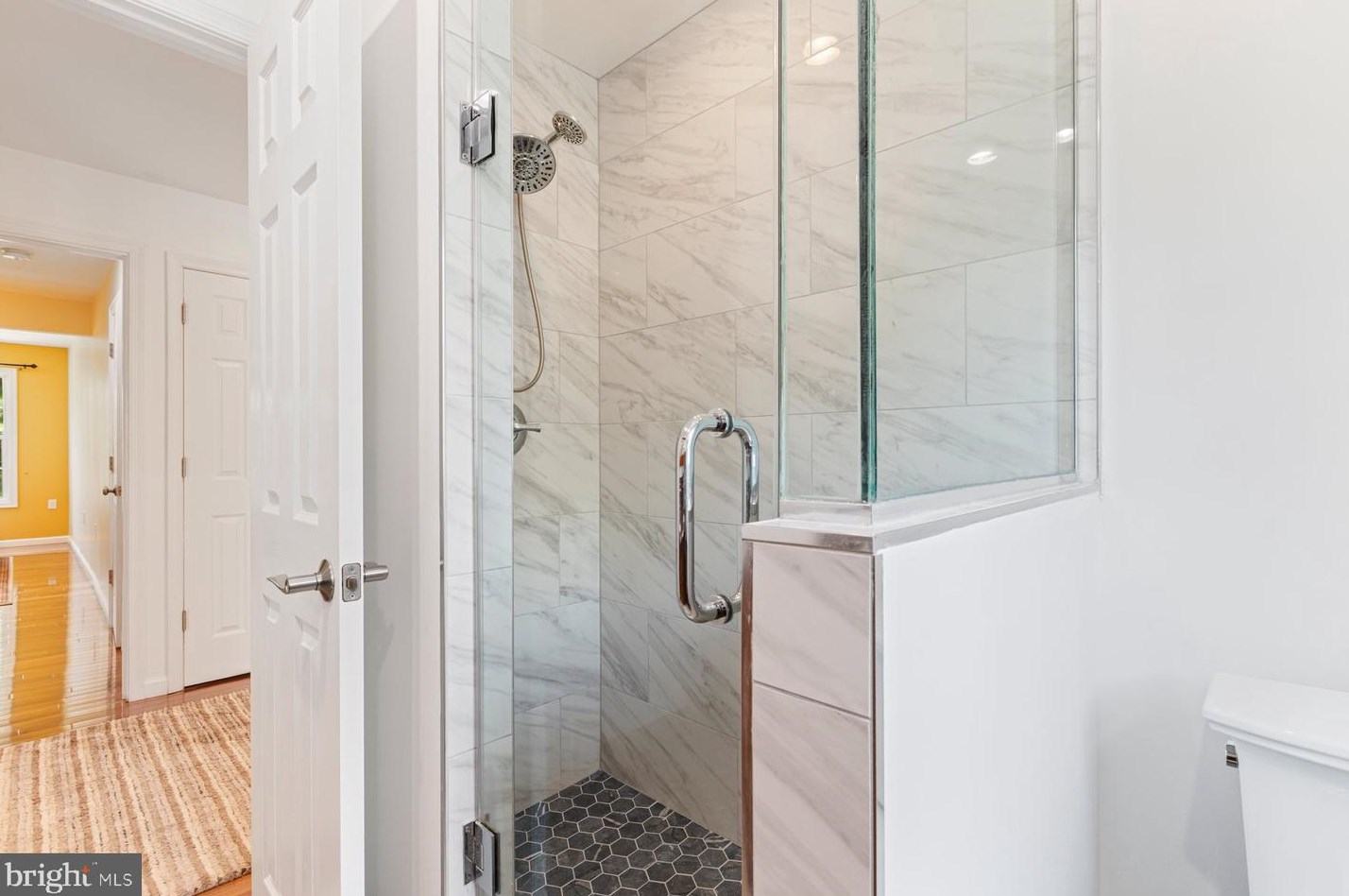 1919 Dundee Rd, Rockville MD exterior