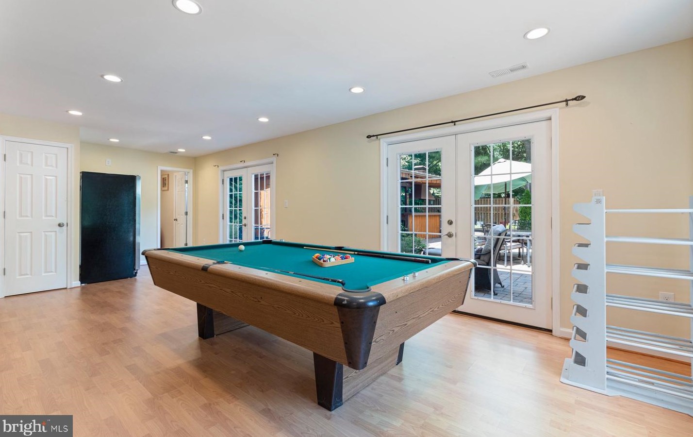 1919 Dundee Rd, Rockville MD exterior