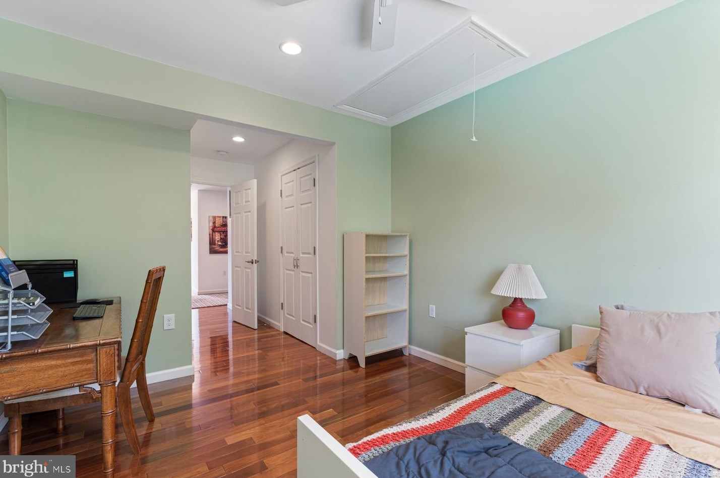 1919 Dundee Rd, Rockville MD exterior