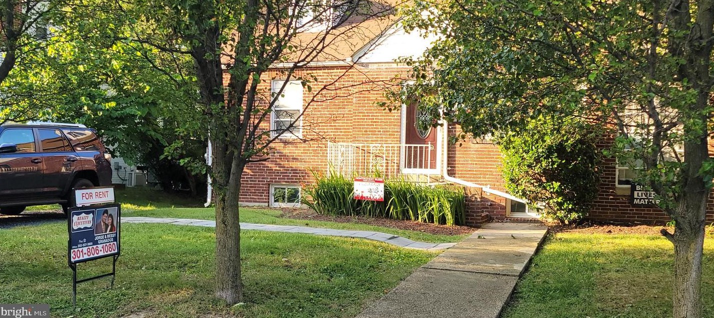 603 Ray Dr, Silver Spring MD  20910-5222 exterior