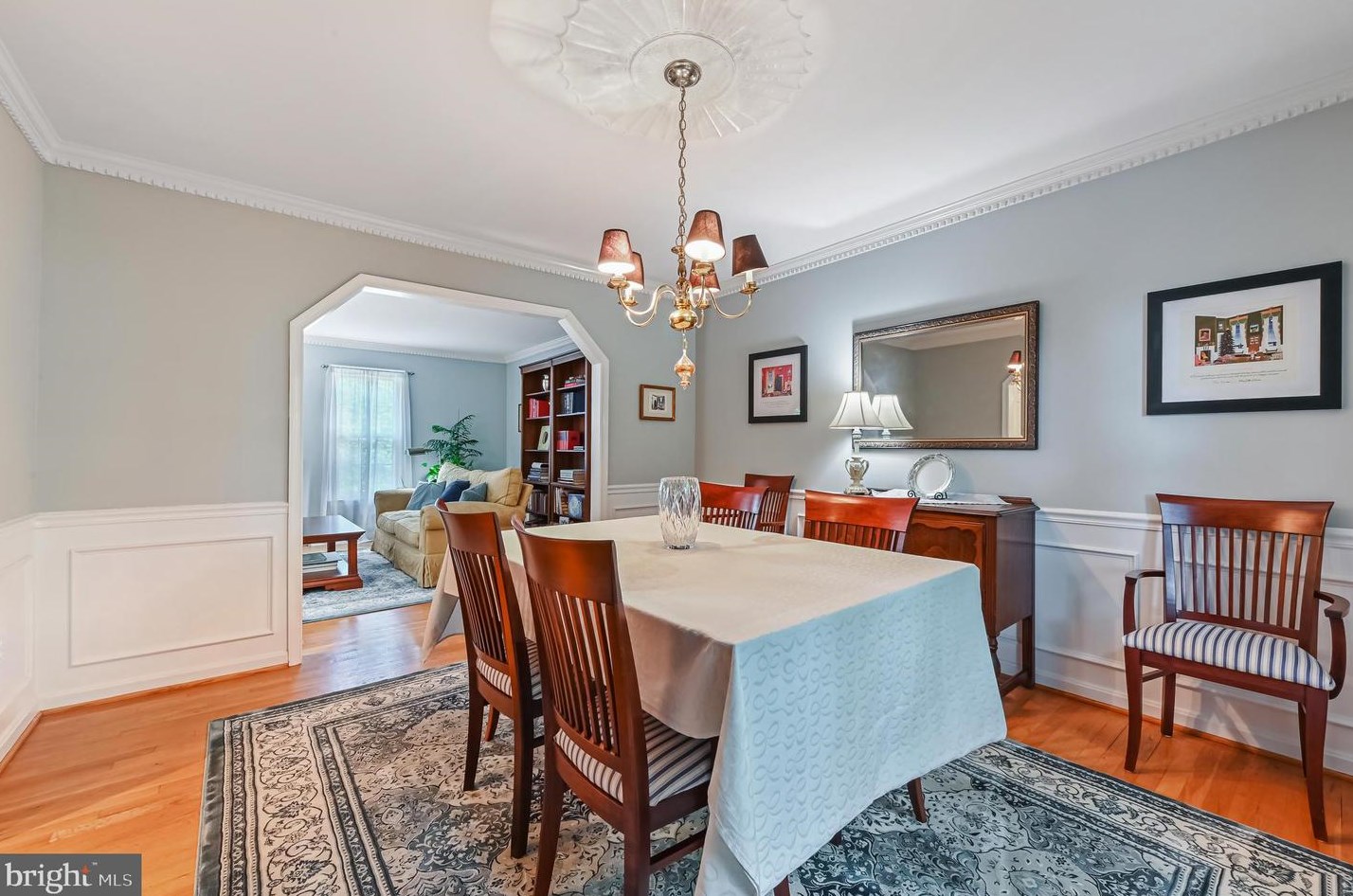 14637 Locustwood Ln, Silver Spring MD 20905-6425 exterior