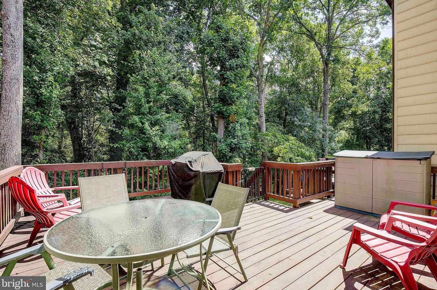 1551 Ivystone Ct, Silver Spring MD  20904-5475 exterior