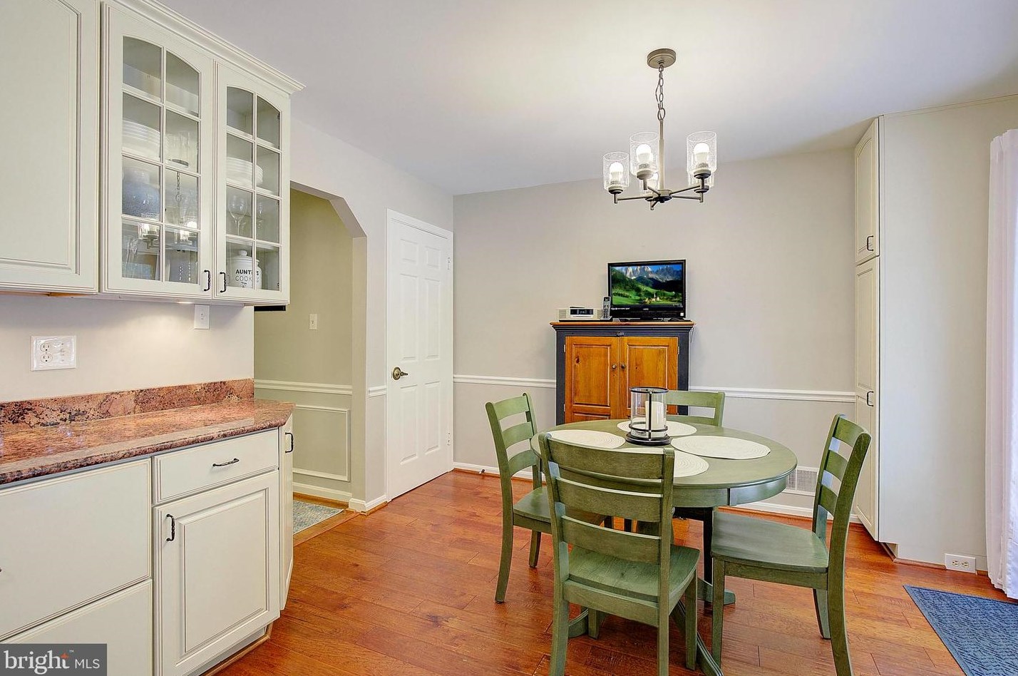 1551 Ivystone Ct, Silver Spring MD  20904-5475 exterior