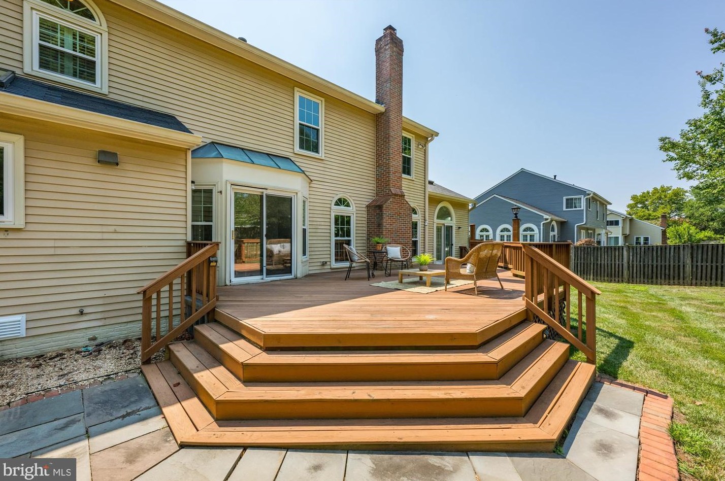 14716 Carona Dr, Silver Spring MD exterior