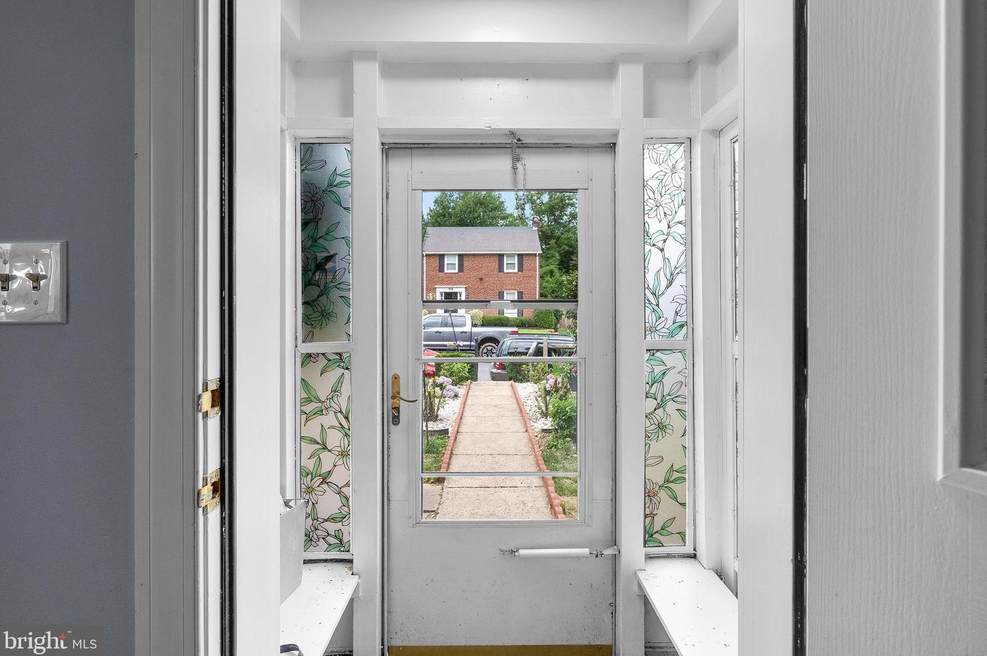 208 Granville Dr, Silver Spring MD 20901-3237 exterior