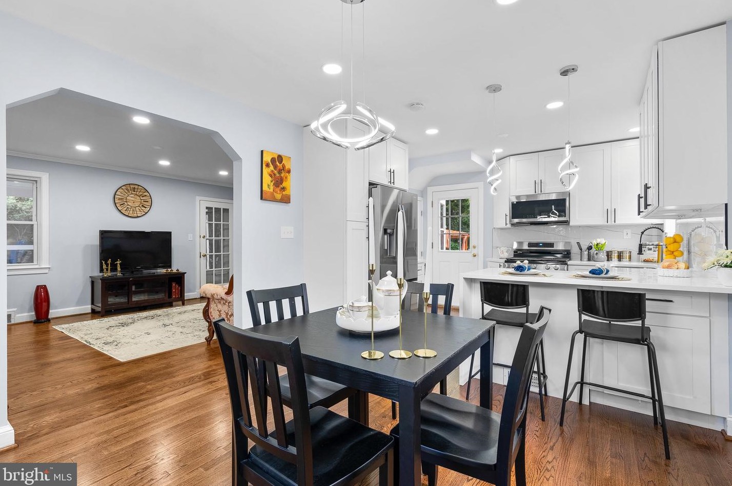 208 Granville Dr, Silver Spring MD 20901-3237 exterior