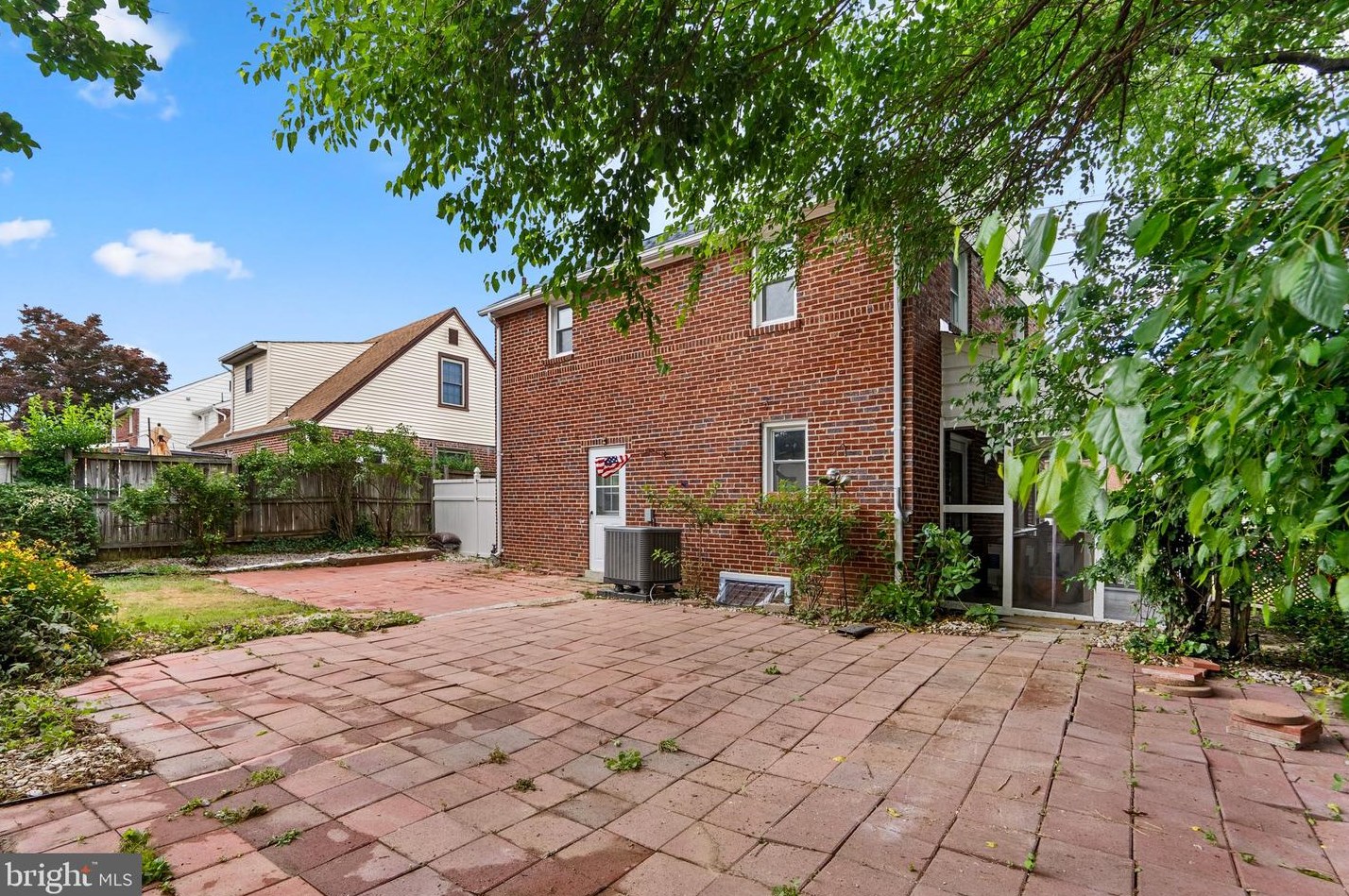 208 Granville Dr, Silver Spring MD 20901-3237 exterior