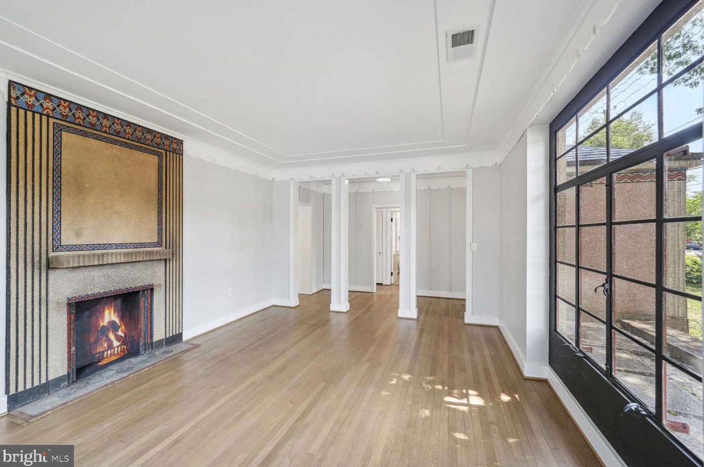 9900 Colesville Rd, Silver Spring MD 20901-2228 exterior