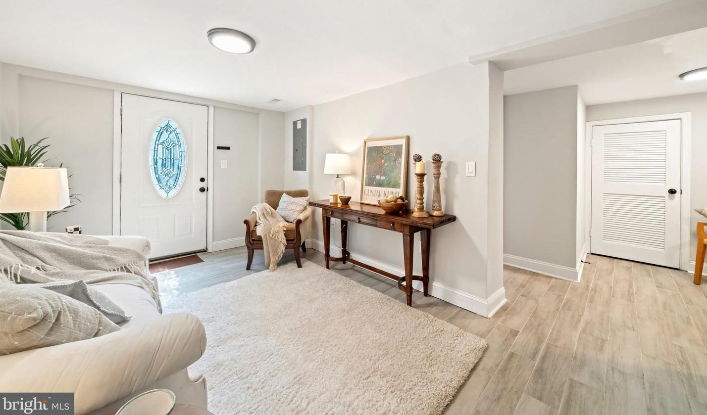 201 University Blvd, Silver Spring MD  20901-1945 exterior