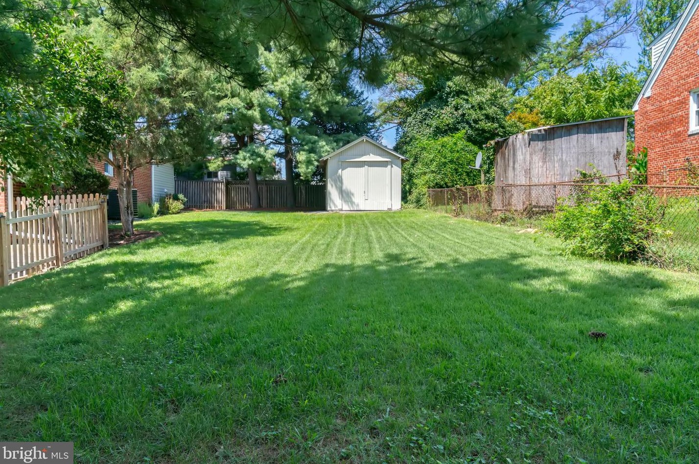 201 University Blvd, Silver Spring MD  20901-1945 exterior