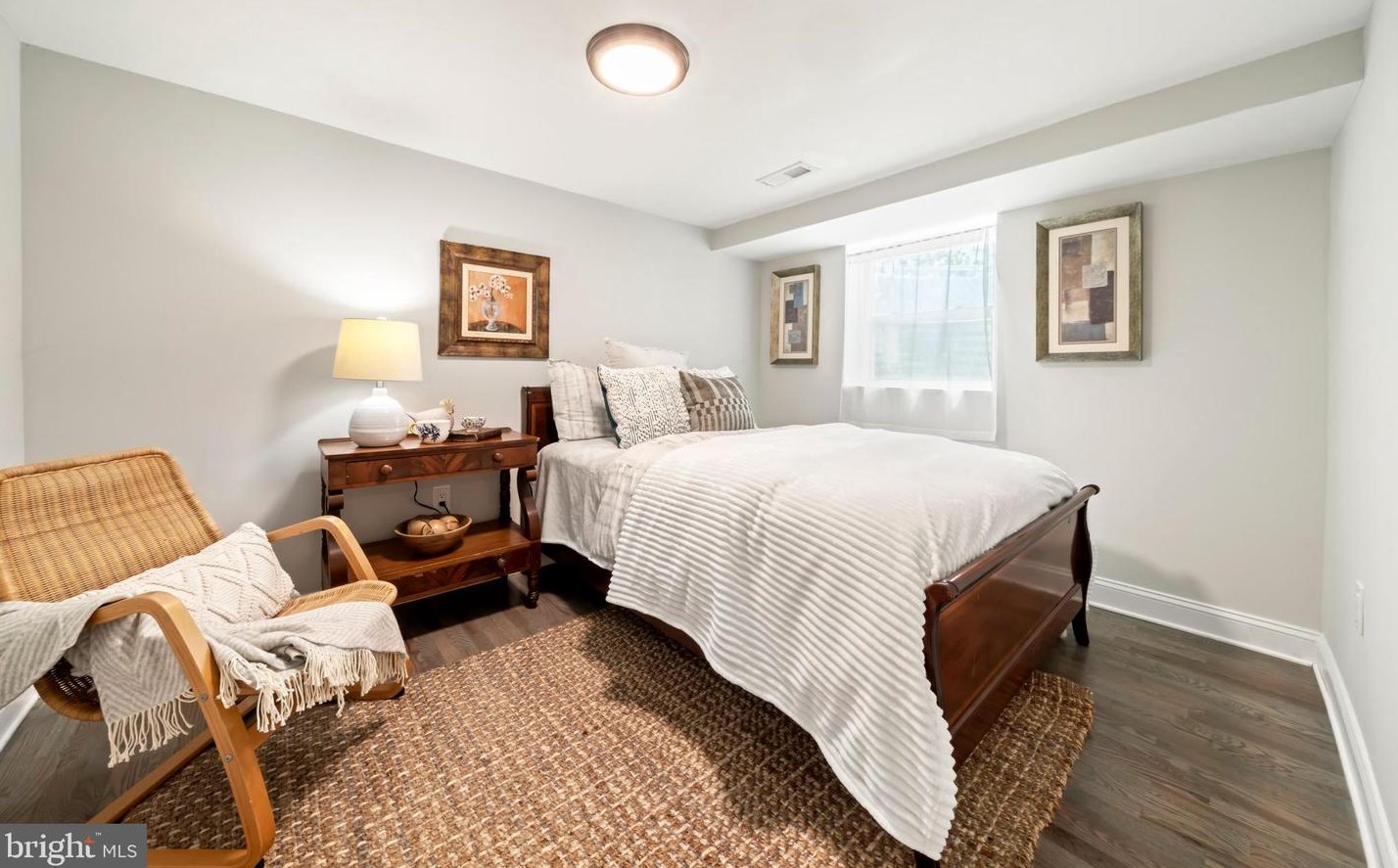 201 University Blvd, Silver Spring MD  20901-1945 exterior