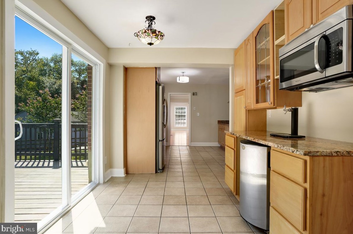 2420 Gate Dr, Silver Spring MD 20906-2208 exterior