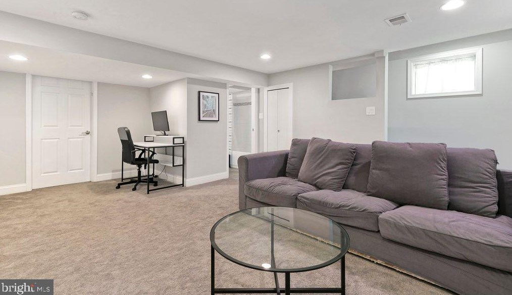 10129 Dallas Ave, Silver Spring MD  20901-2028 exterior