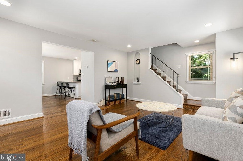 10129 Dallas Ave, Silver Spring MD  20901-2028 exterior