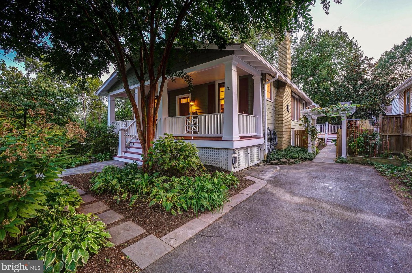 7400 Flower Ave, Silver Spring MD 20912-7733 exterior