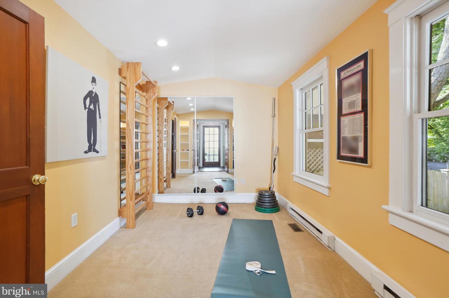 7400 Flower Ave, Silver Spring MD 20912-7733 exterior