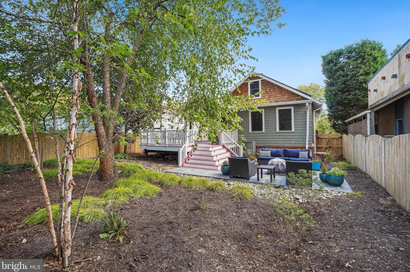 7400 Flower Ave, Silver Spring MD 20912-7733 exterior