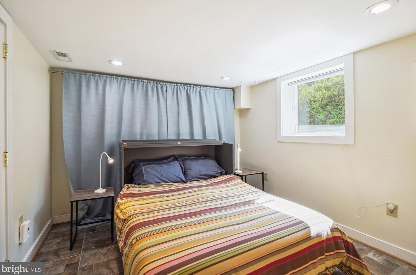 7400 Flower Ave, Silver Spring MD 20912-7733 exterior