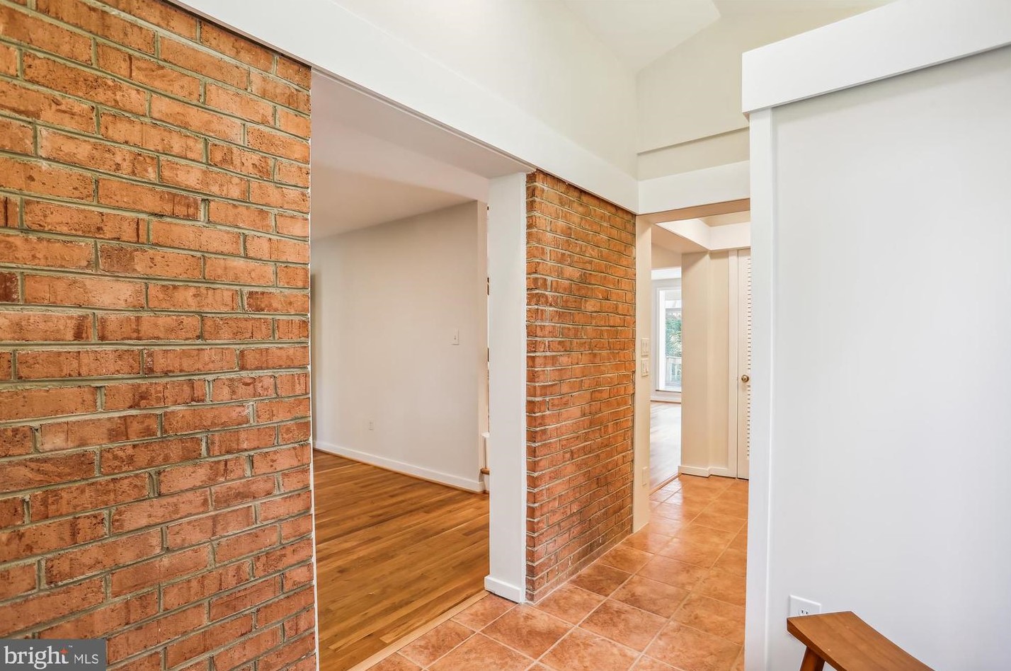 5514 Charles St, Bethesda MD 20814-1615 exterior