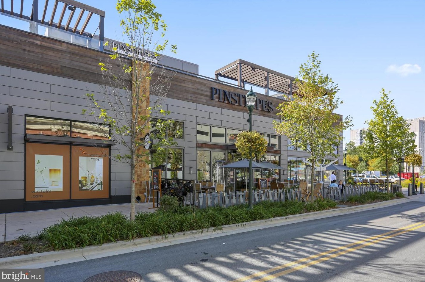 5514 Charles St, Bethesda MD 20814-1615 exterior