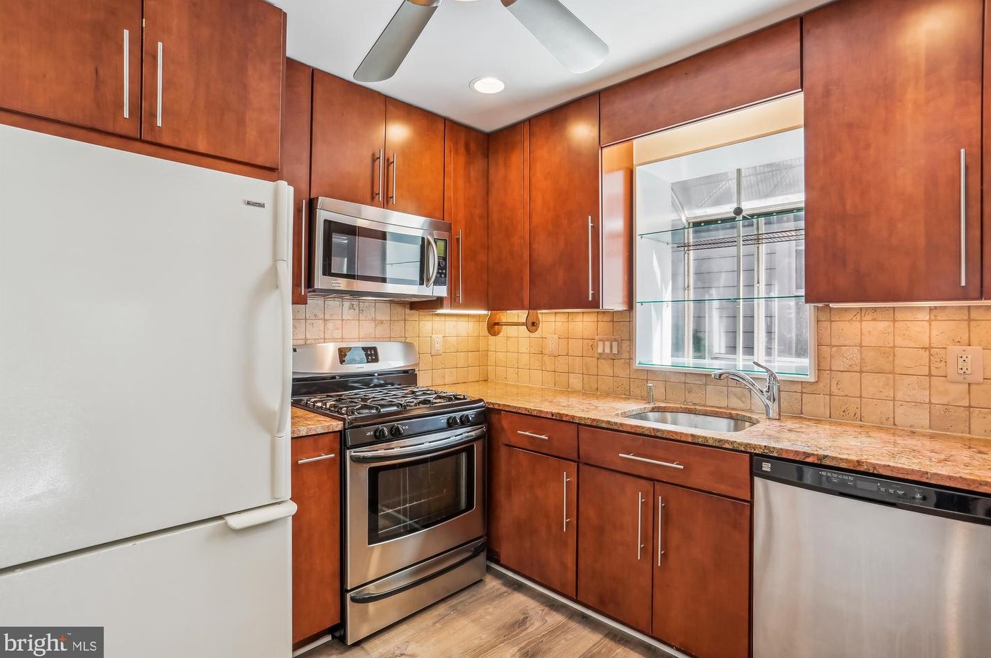 5514 Charles St, Bethesda MD 20814-1615 exterior