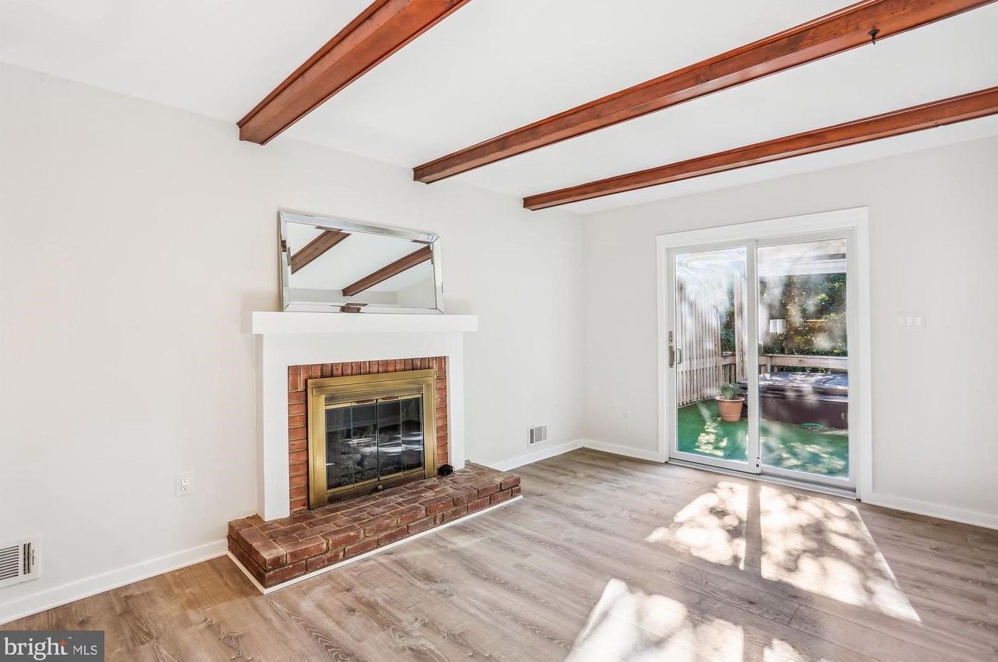 5514 Charles St, Bethesda MD 20814-1615 exterior