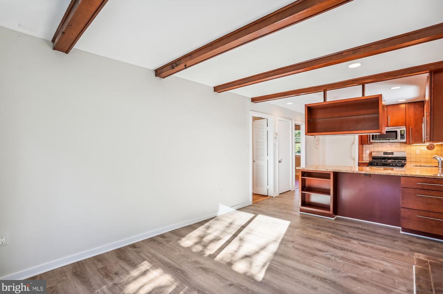 5514 Charles St, Bethesda MD 20814-1615 exterior