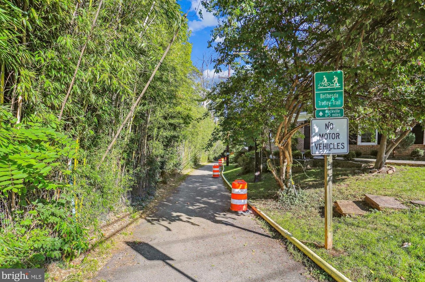 5514 Charles St, Bethesda MD 20814-1615 exterior