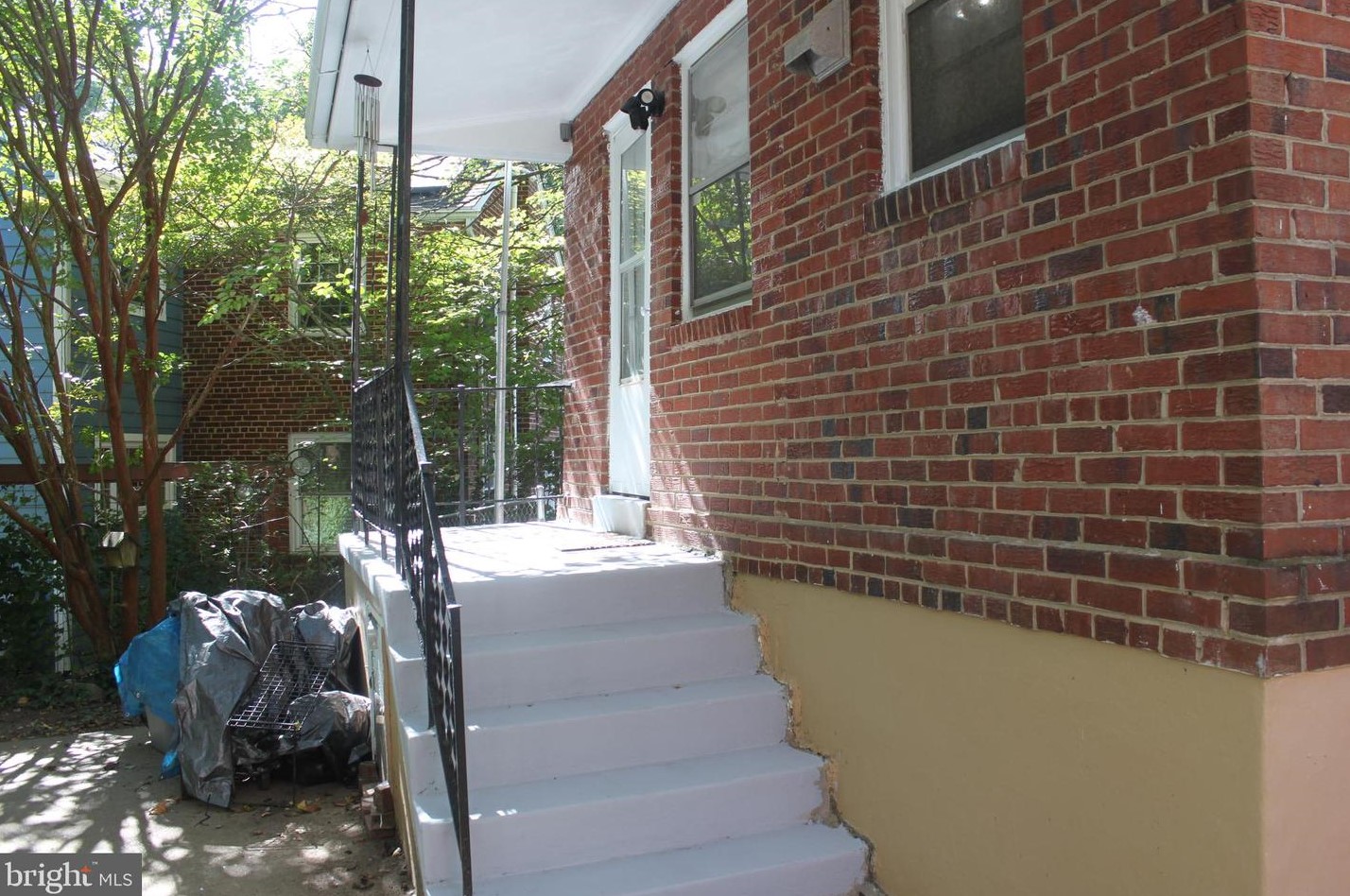 10109 Tenbrook Dr, Silver Spring MD 20901-1882 exterior