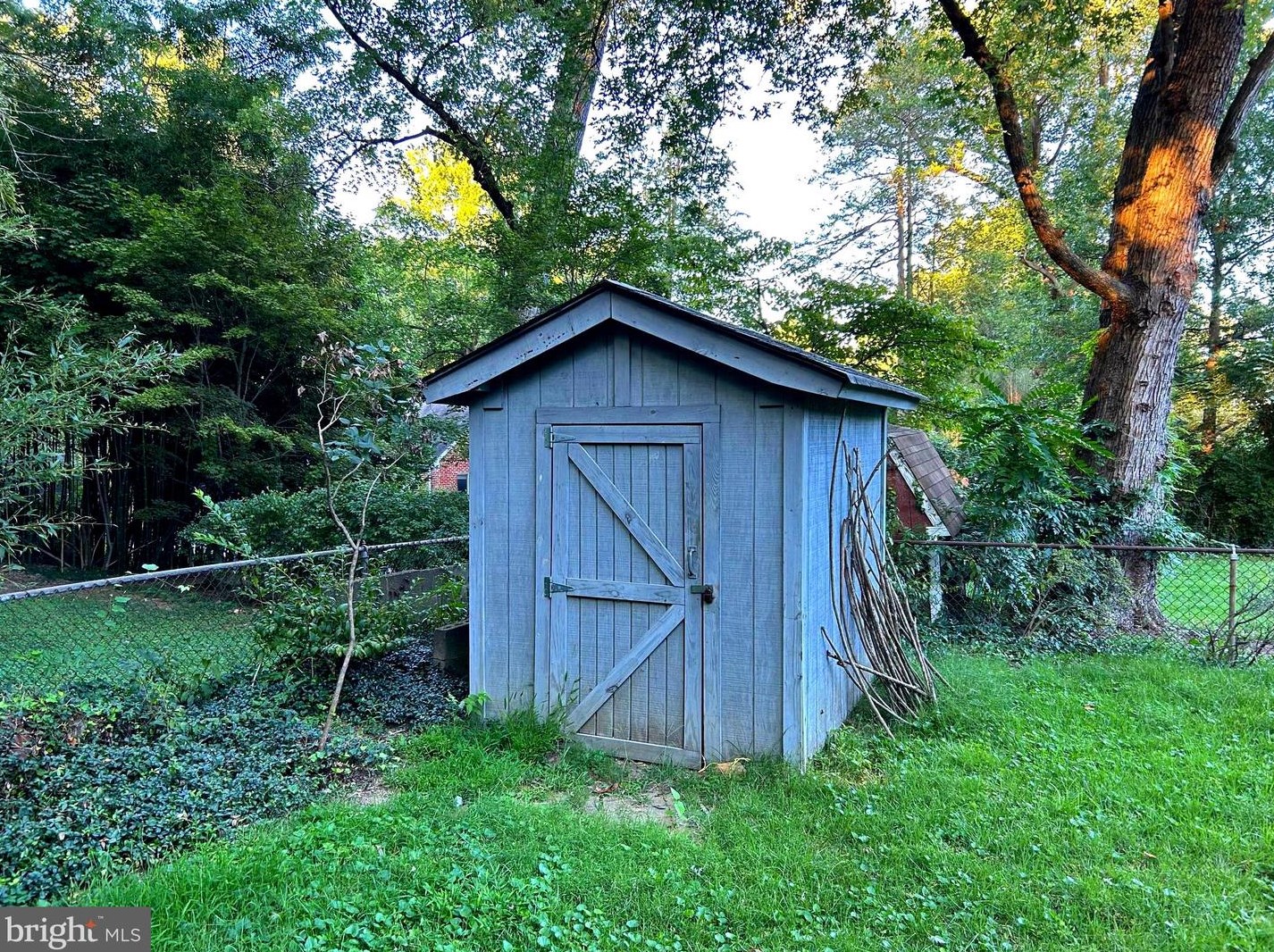 237 Dl Dr, Silver Spring MD 20910-1608 exterior