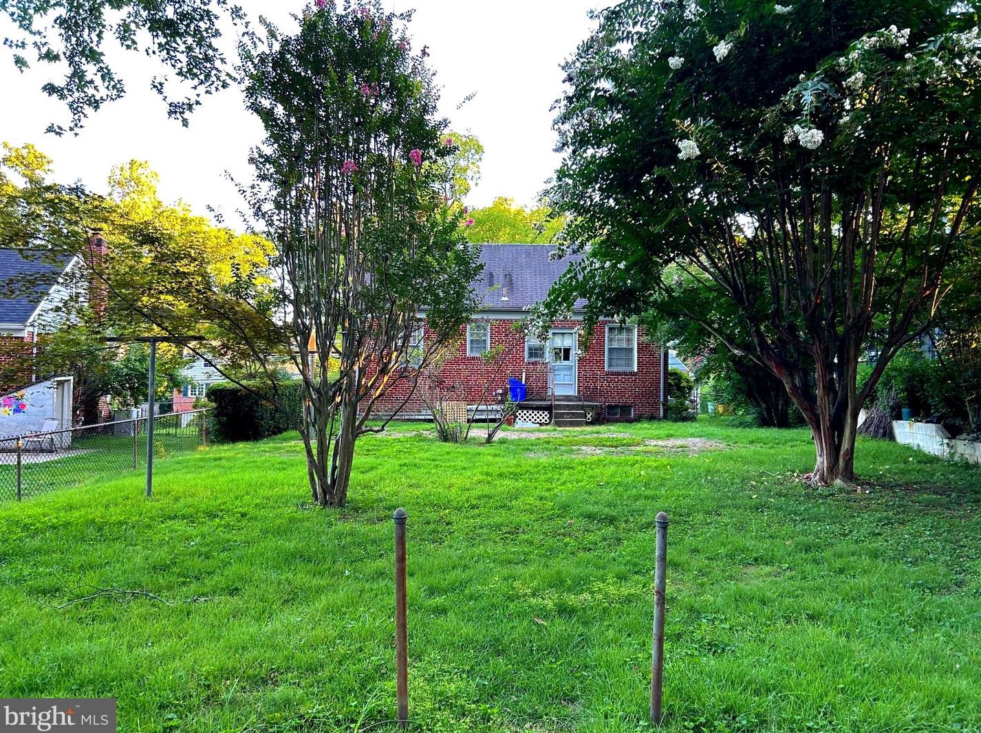 237 Dl Dr, Silver Spring MD 20910-1608 exterior