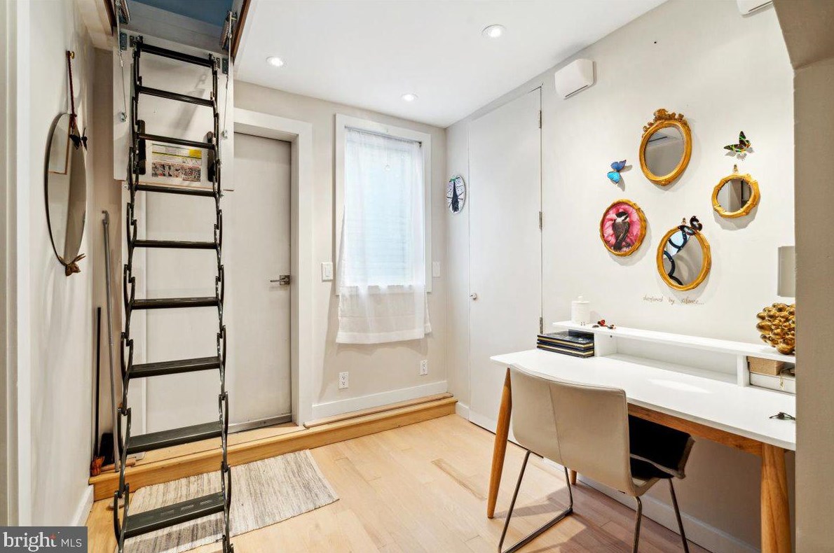 9803 Mcmillan Ave, Silver Spring MD exterior