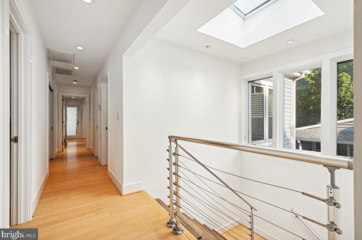 9803 Mcmillan Ave, Silver Spring MD exterior