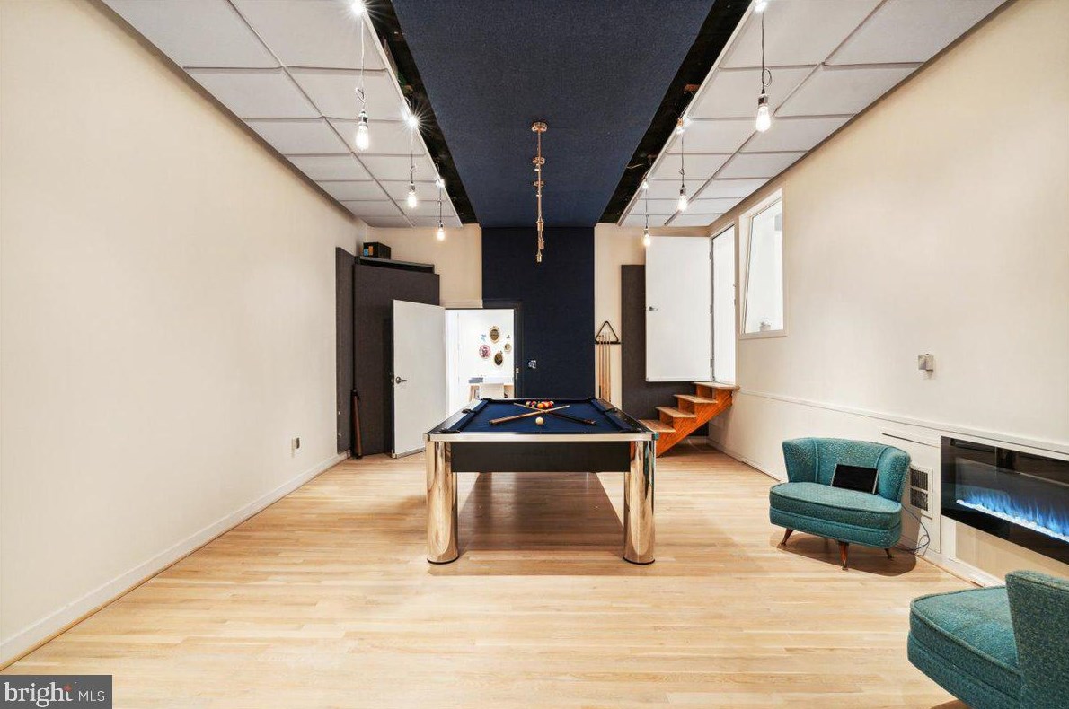 9803 Mcmillan Ave, Silver Spring MD exterior