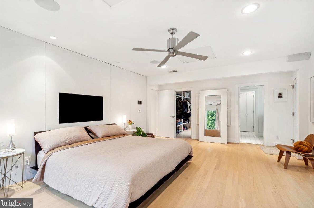 9803 Mcmillan Ave, Silver Spring MD exterior