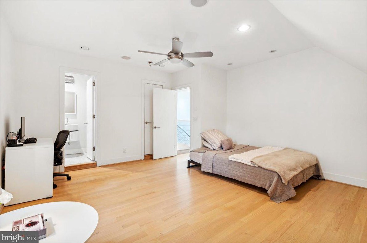 9803 Mcmillan Ave, Silver Spring MD exterior