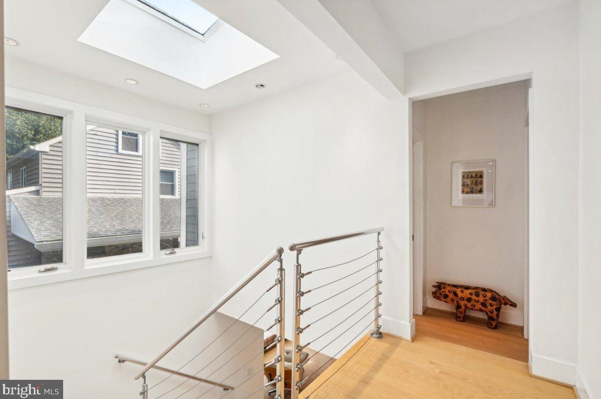 9803 Mcmillan Ave, Silver Spring MD exterior