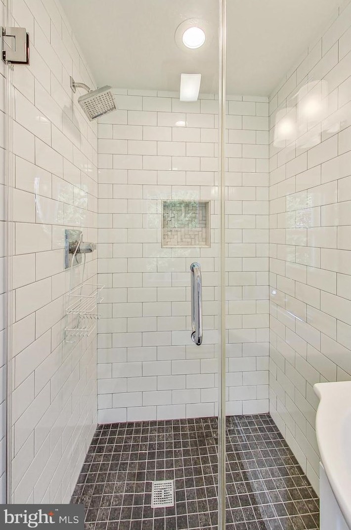 11017 Gainsborough Rd, Rockville MD 20854-3356 exterior