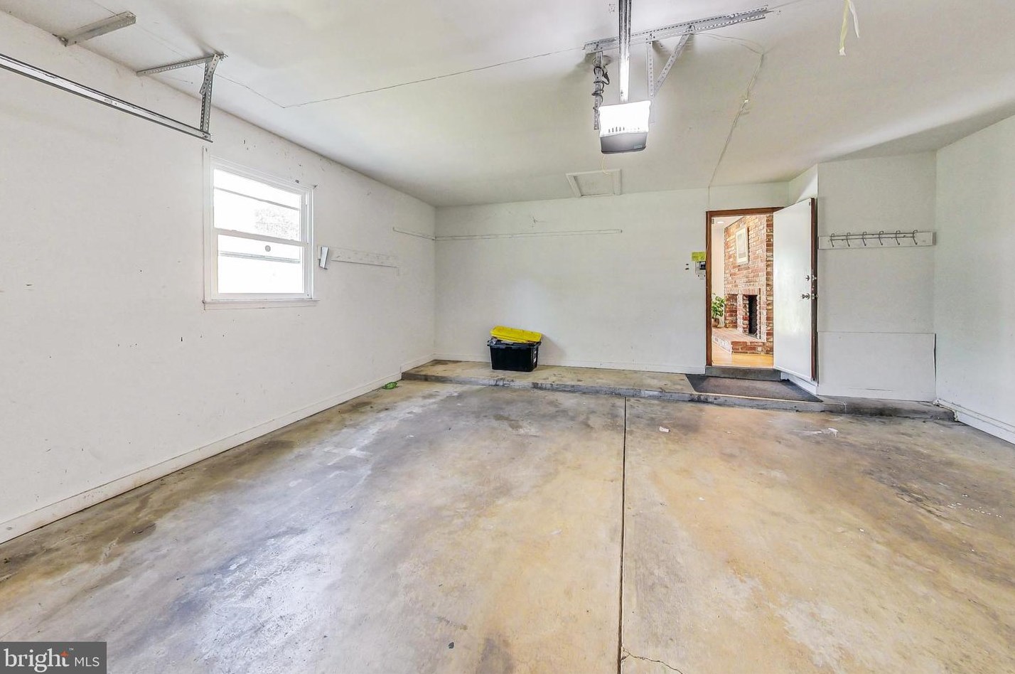 11017 Gainsborough Rd, Rockville MD 20854-3356 exterior