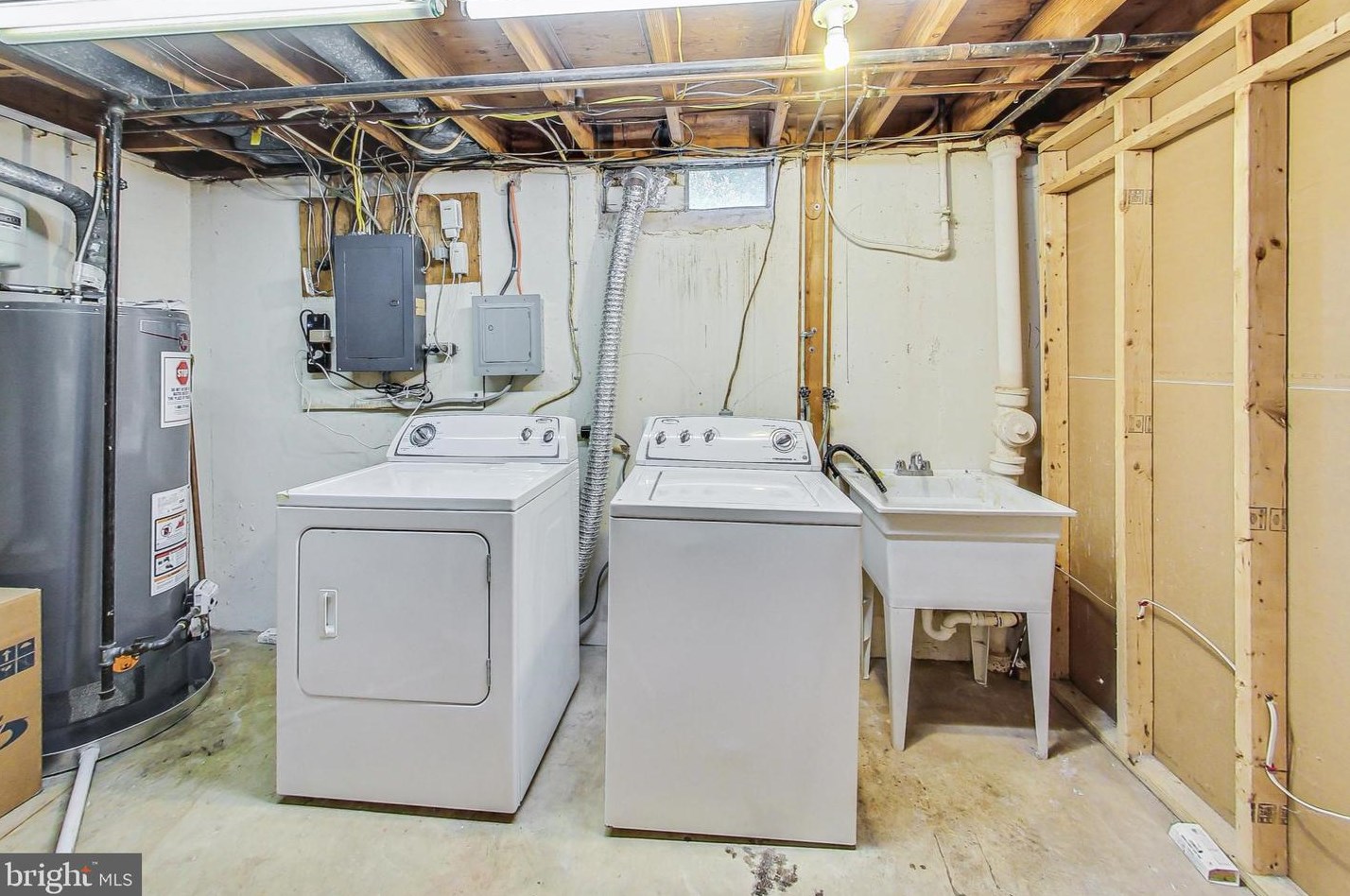 11017 Gainsborough Rd, Rockville MD 20854-3356 exterior