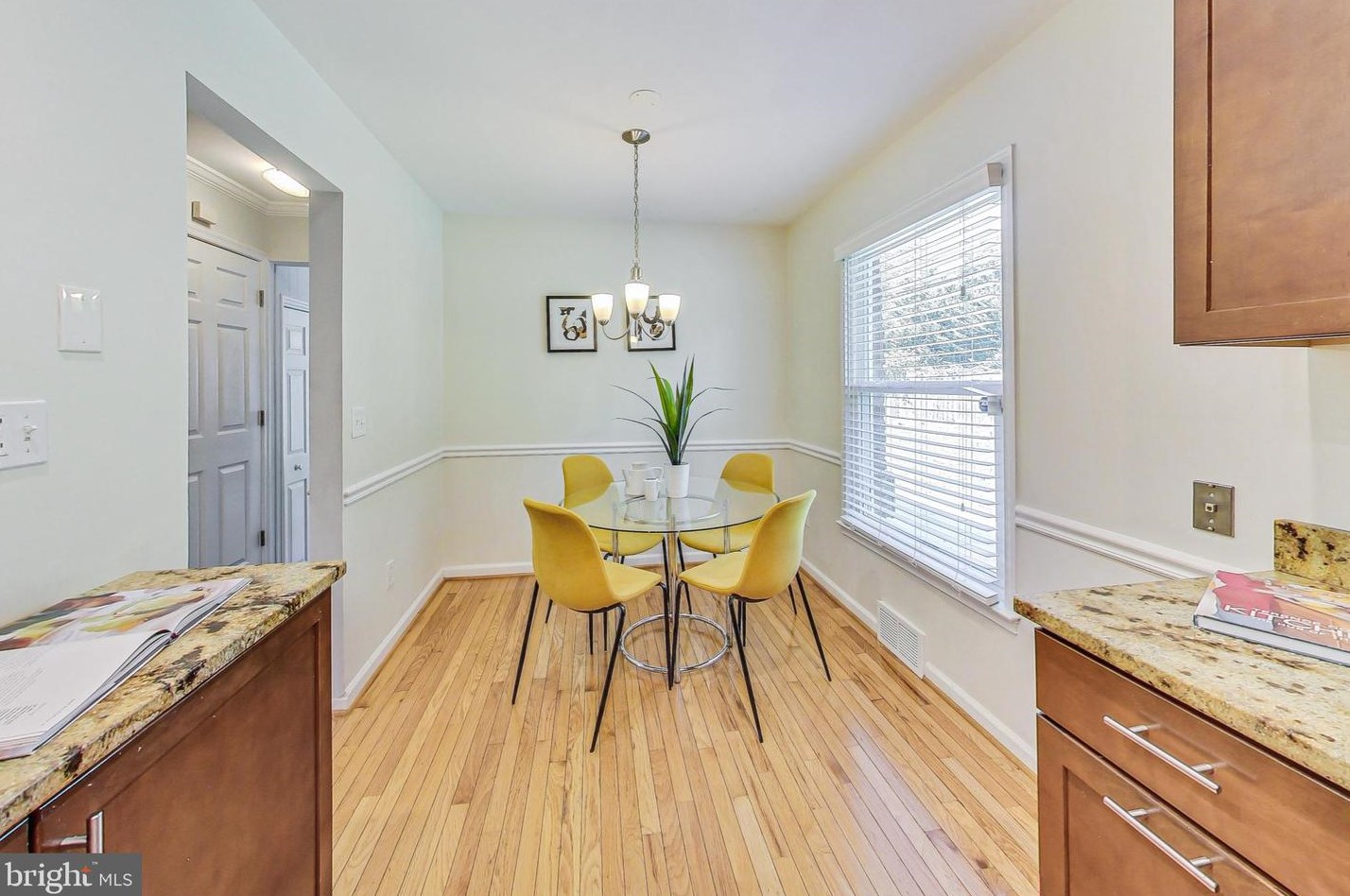 11017 Gainsborough Rd, Rockville MD 20854-3356 exterior